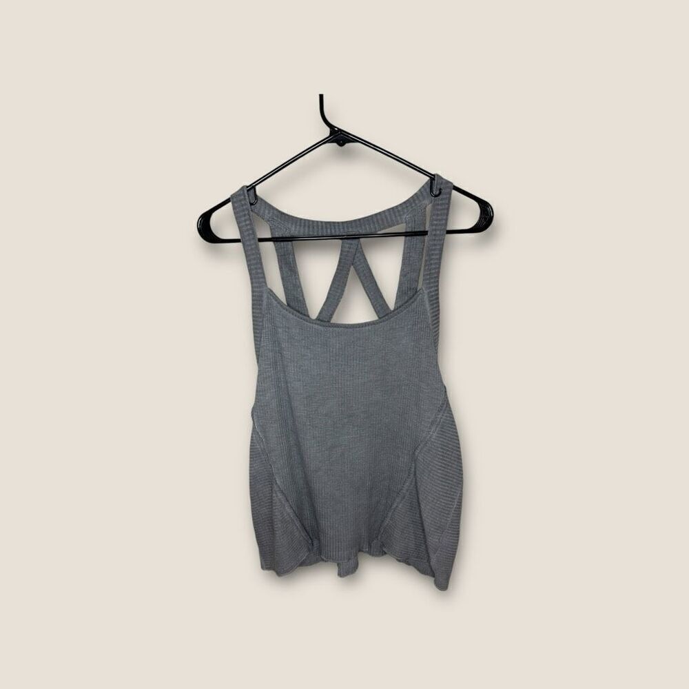 POL WomenโsโGray Criss Cross Strappy Tank Largeโ